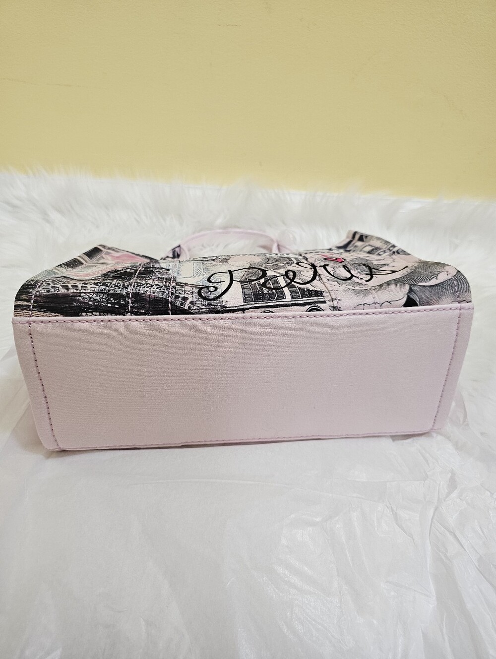Marc Jacobs Paris The City Collection Medium Tote Bag - Picture 8 of 15